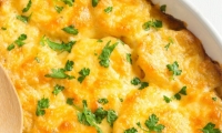 صينية بطاطا بالجبن